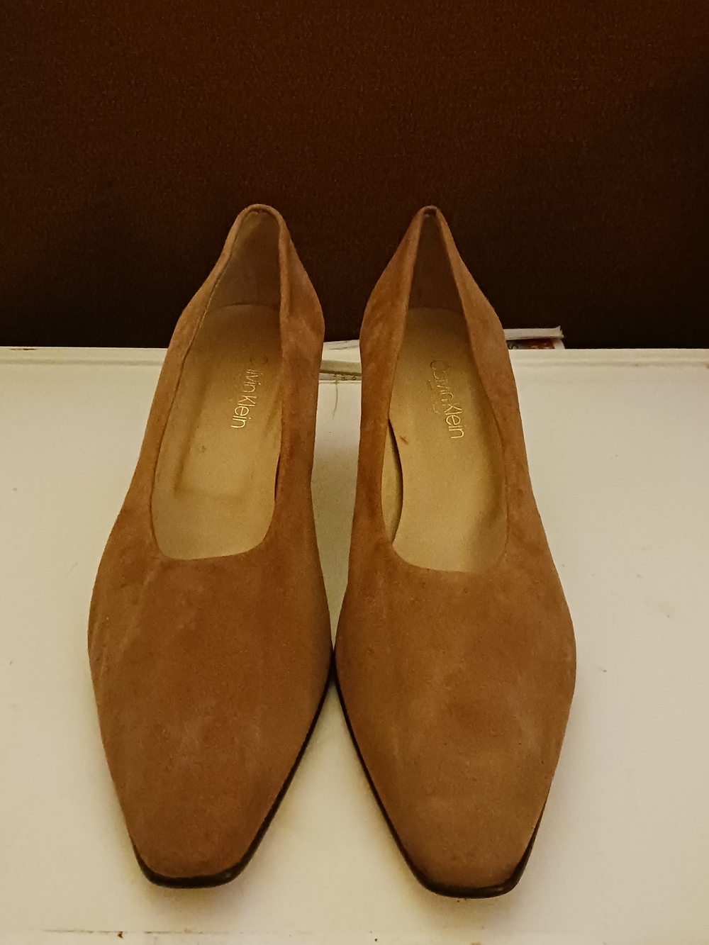 Elegant Calvin Klein Women's Brown Suede Pointed-Toe Flats